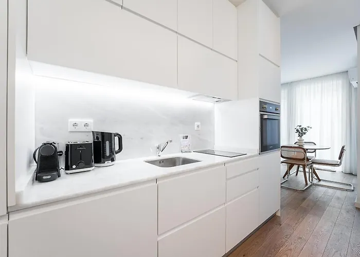 Guestready - Crown Garden Escape